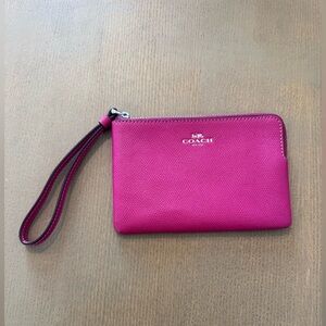 Coach Fuchsia Wristlet with Zipper and side strap